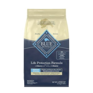 Blue Buffalo Life Protection Formula Natural Senior Dry Dog Food, Chicken and Brown Rice, 2.2kg-4.5kg